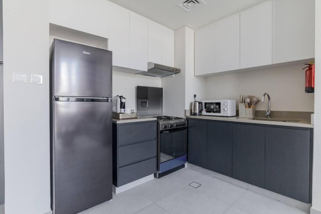 Sahab - Solo 1Br Apt In Al Jada Шарджа Екстер'єр фото